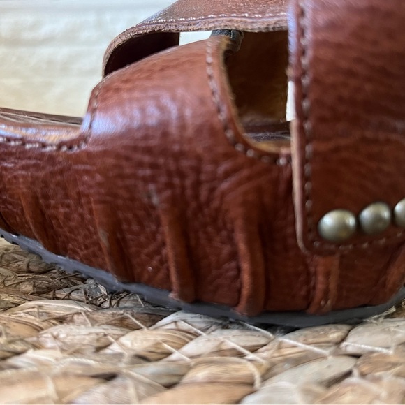 Frye Reese low ankle sandals. Sz 8. Like new - Picture 5 of 10